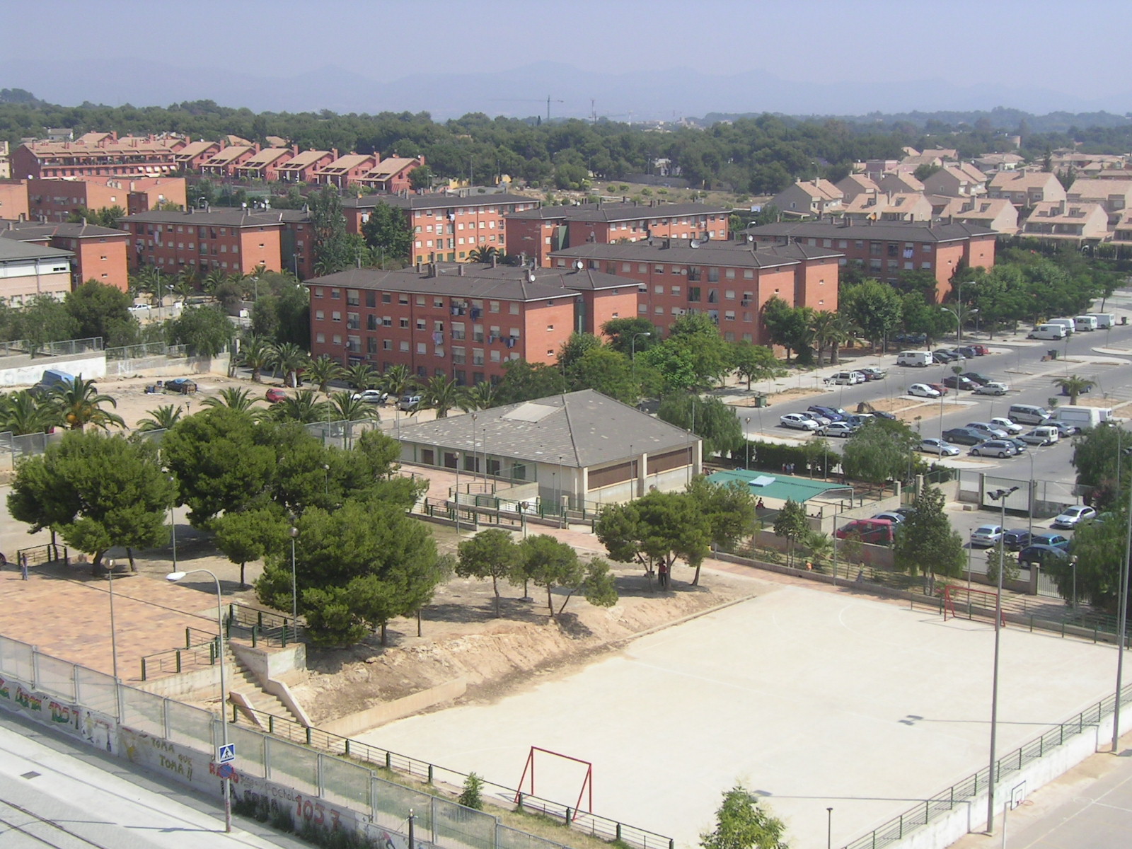 Colegio Mayor La Coma Barrio